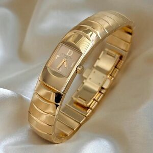 RARE AUTHENTIC VINTAGE DIOR GOLD WATCH